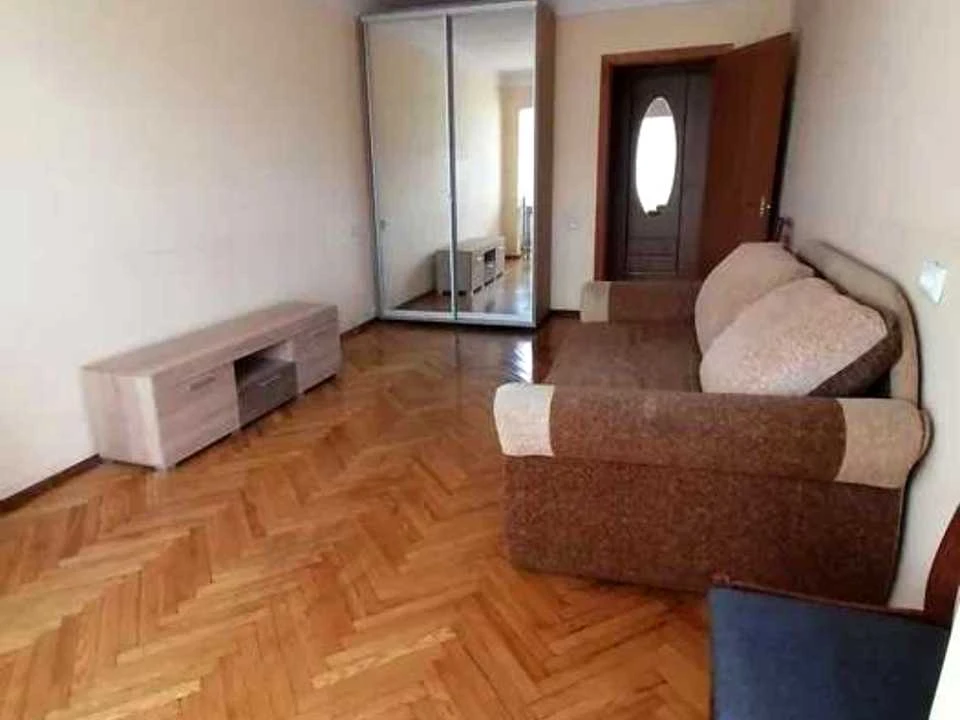 Apartment. Voskresenskoye Prospect, Kyiv