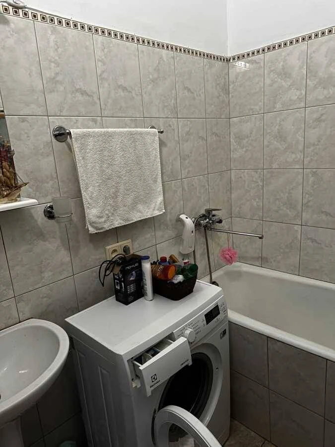 Rent long-term 2-bedroom apartment in Kyiv, Pecerskyi, Круглоунів