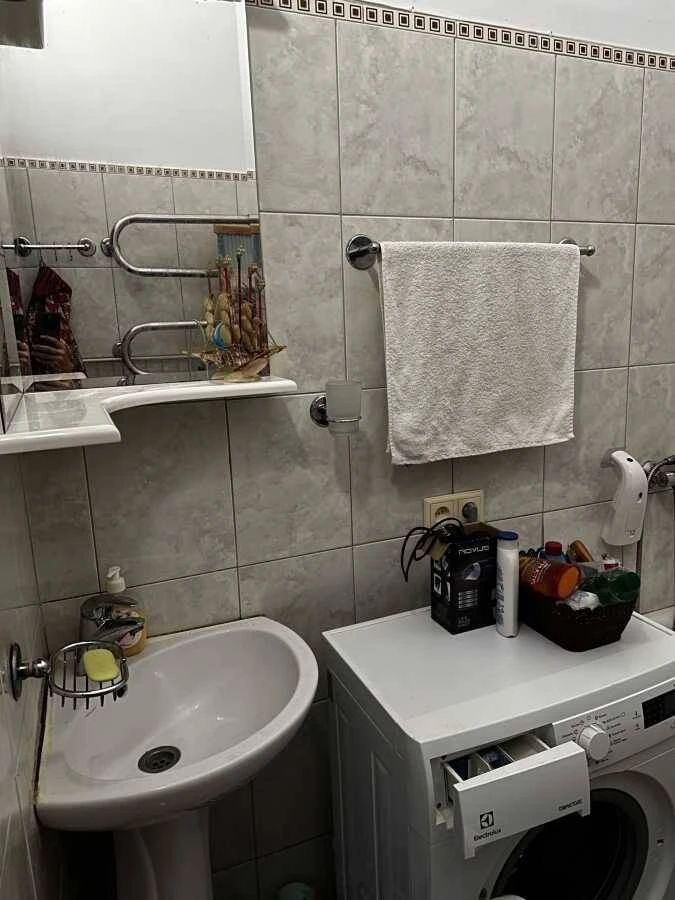 Rent long-term 2-bedroom apartment in Kyiv, Pecerskyi, Круглоунів