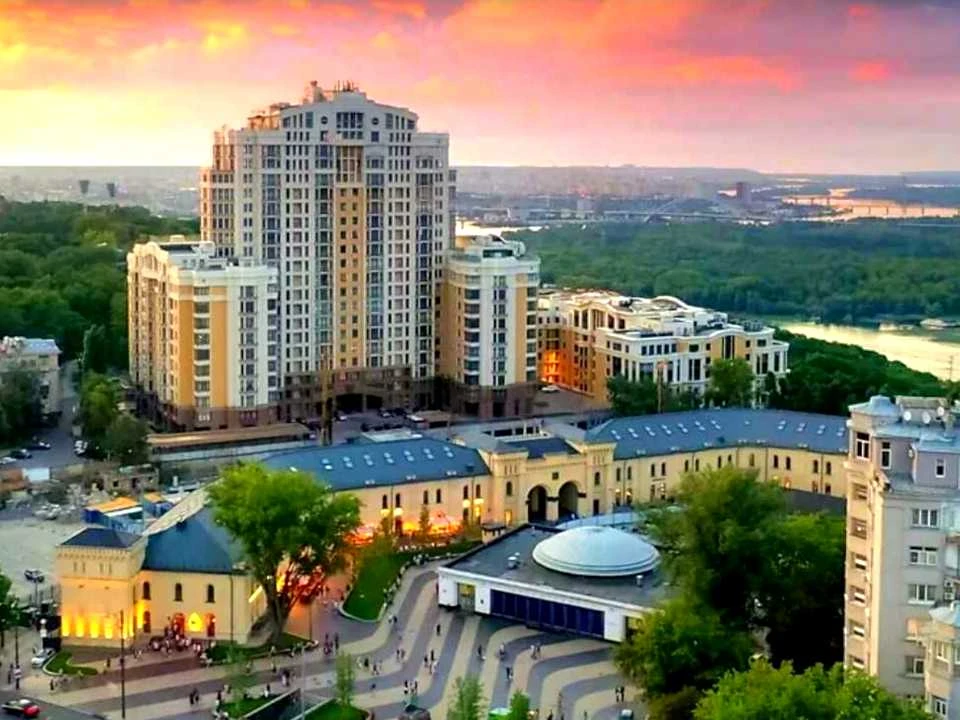 Apartment. Michael Grushevsky Street, Kyiv