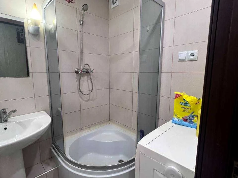 Квартира. Дніпро, вулиця Семафорна.