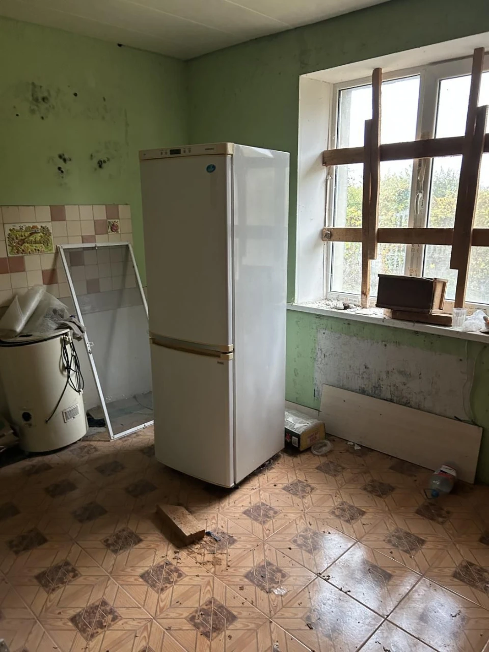 Продам будинок в котеджному районі Таромського