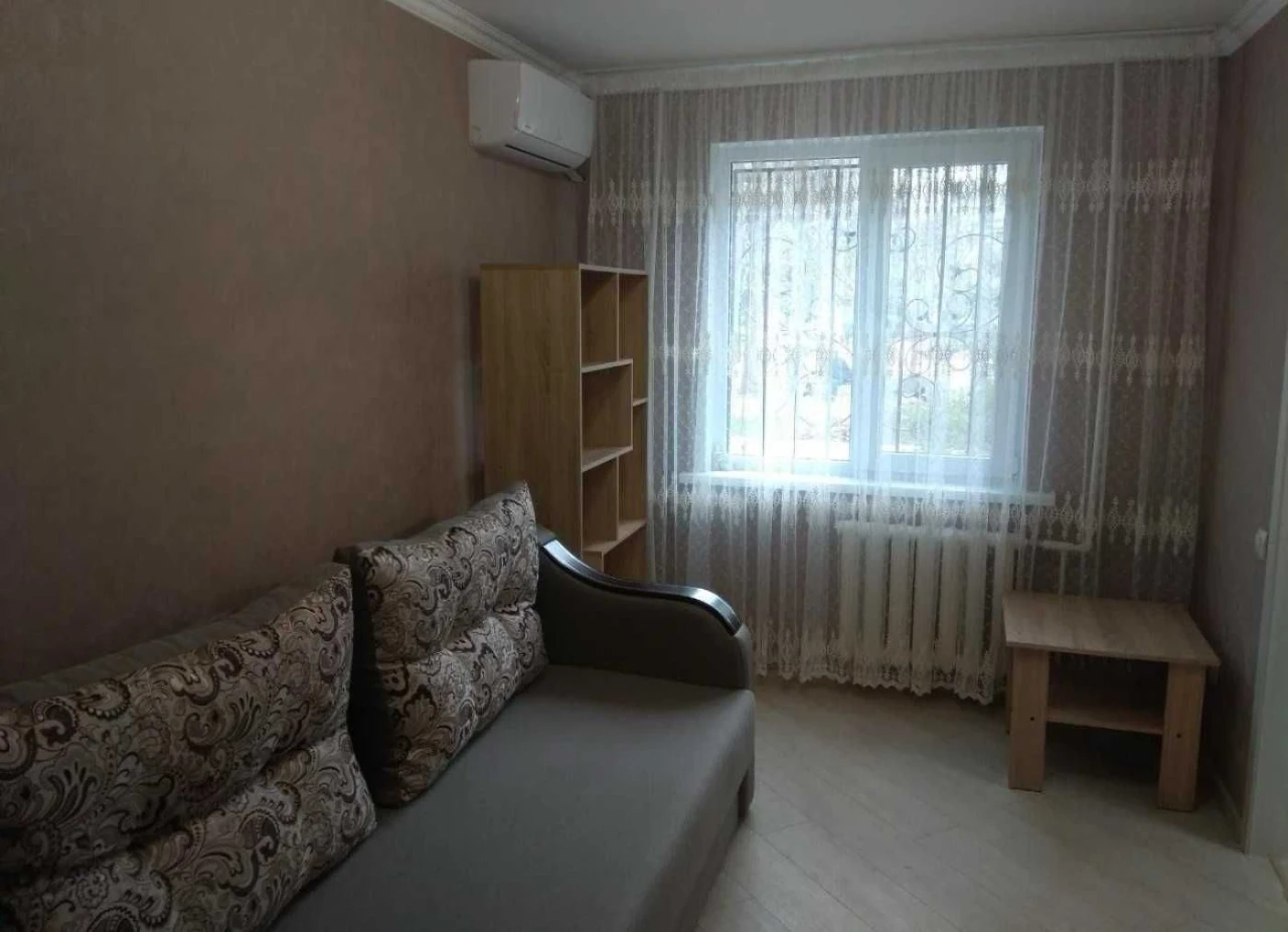 Продажа 2-комнатной квартиры на улице Добровольского