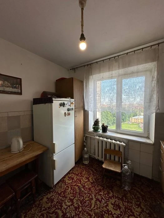 Продаж 3к квартири р-н Виставка вул Проспект Миру