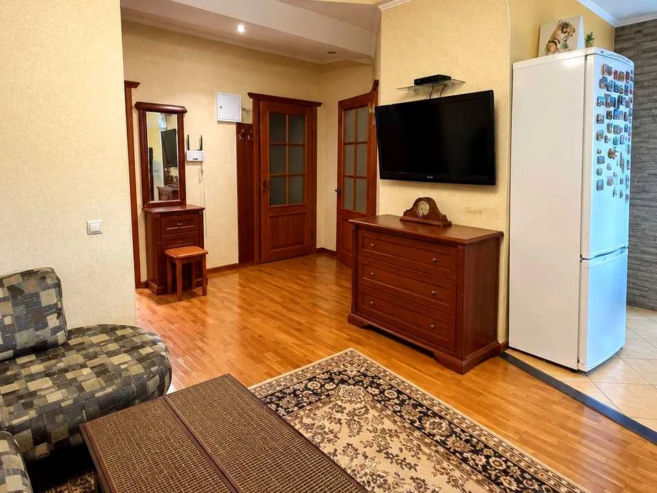 Apartment. Zaporizhye, Ukraine, Nezalezhnoї Ukrainy Street