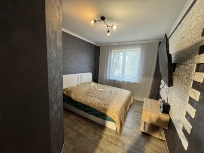 Selling 3-room apartment in Ingulsky district