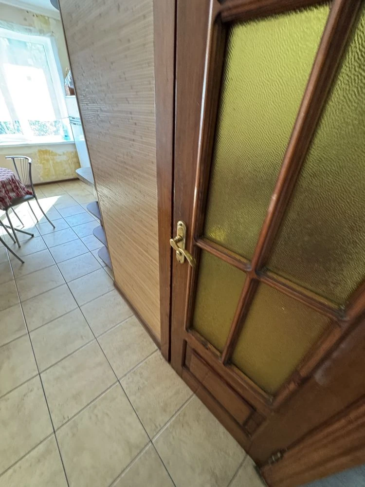 Selling 3-room apartment in Ingulsky district