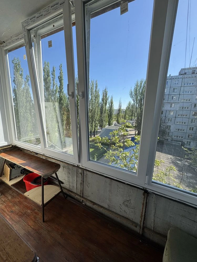 Selling 3-room apartment in Ingulsky district