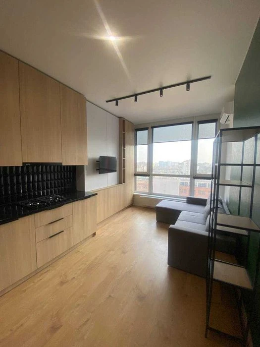 Продаж 1-кімнатної квартири в центрі міста ЖК " Main House"