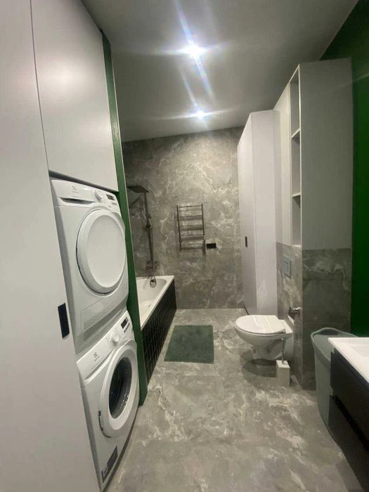 Продаж 1-кімнатної квартири в центрі міста ЖК " Main House"