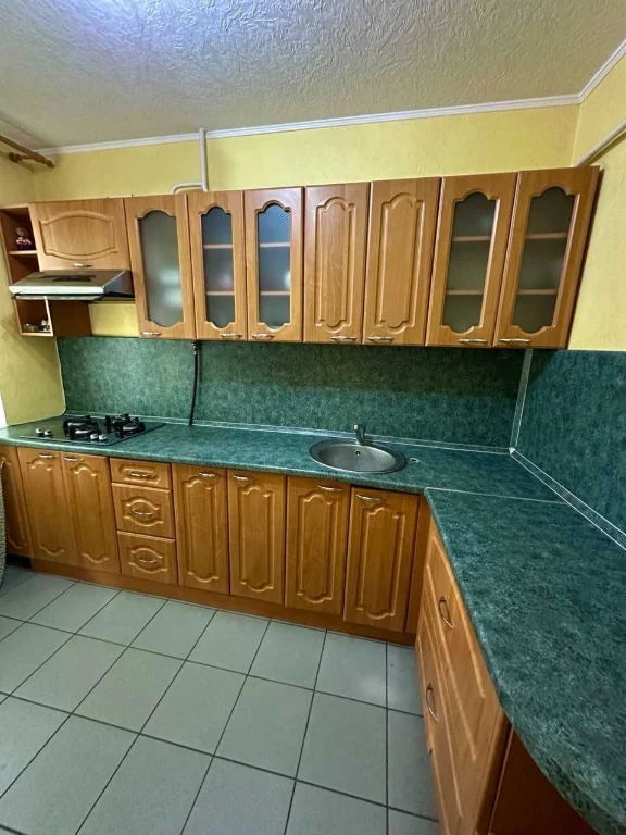 Selling 2-bedroom apartment in Zhmodryiivsk; st. 20th Anniversary of Victory
