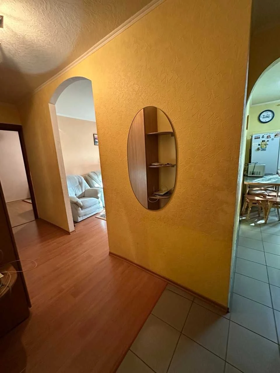 Selling 2-bedroom apartment in Zhmodryiivsk; st. 20th Anniversary of Victory