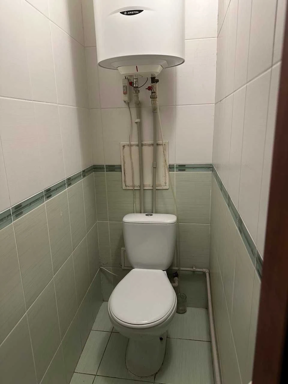 Selling 2-bedroom apartment in Zhmodryiivsk; st. 20th Anniversary of Victory