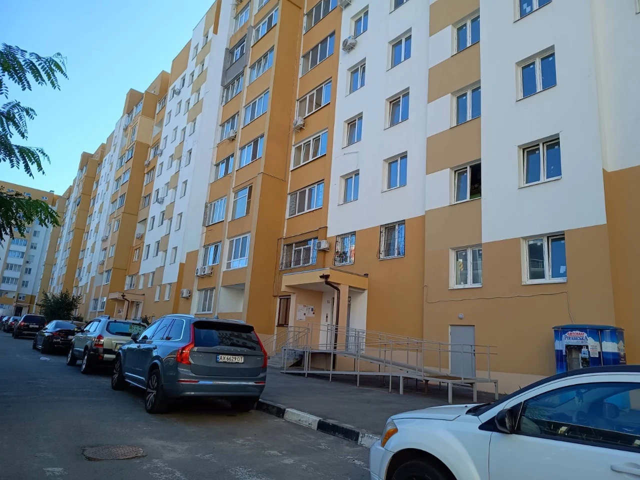 For sale 1-bedroom apartment, Sports Palace metro station.
