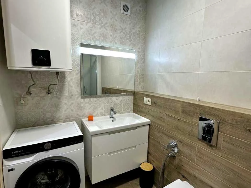 Apartment. Lviv, Kulparkivska st.
