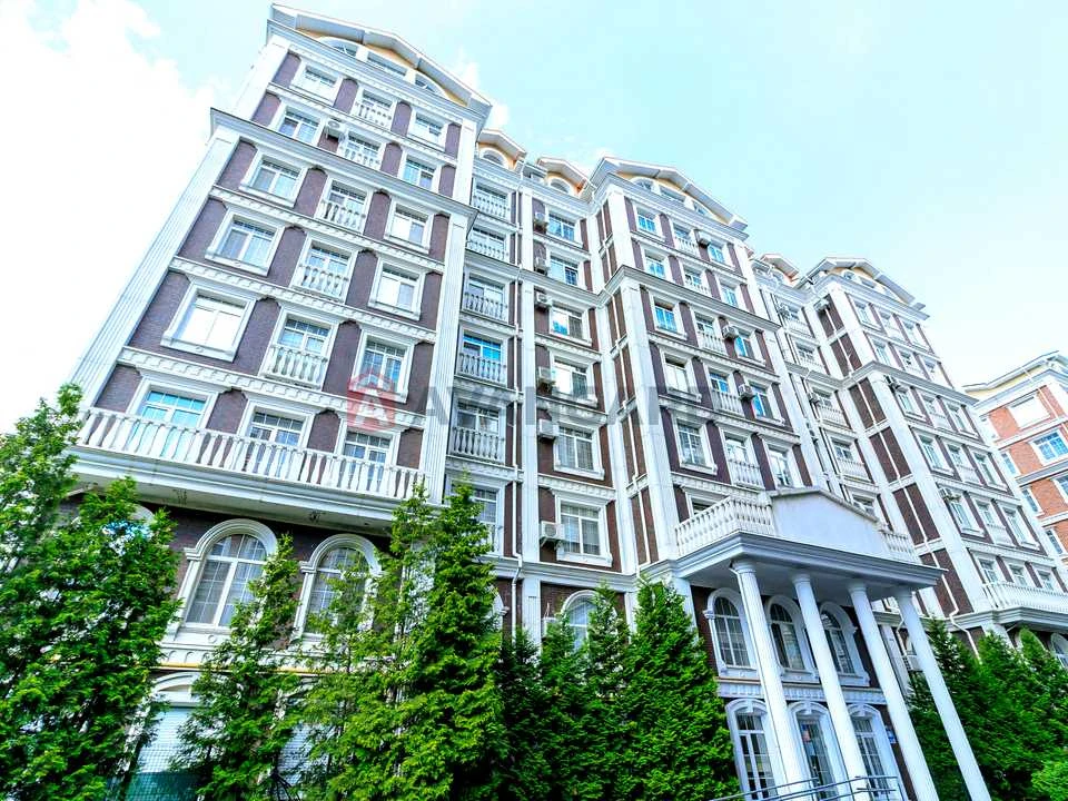 Квартира. Київ, вулиця Дмитра Луценка