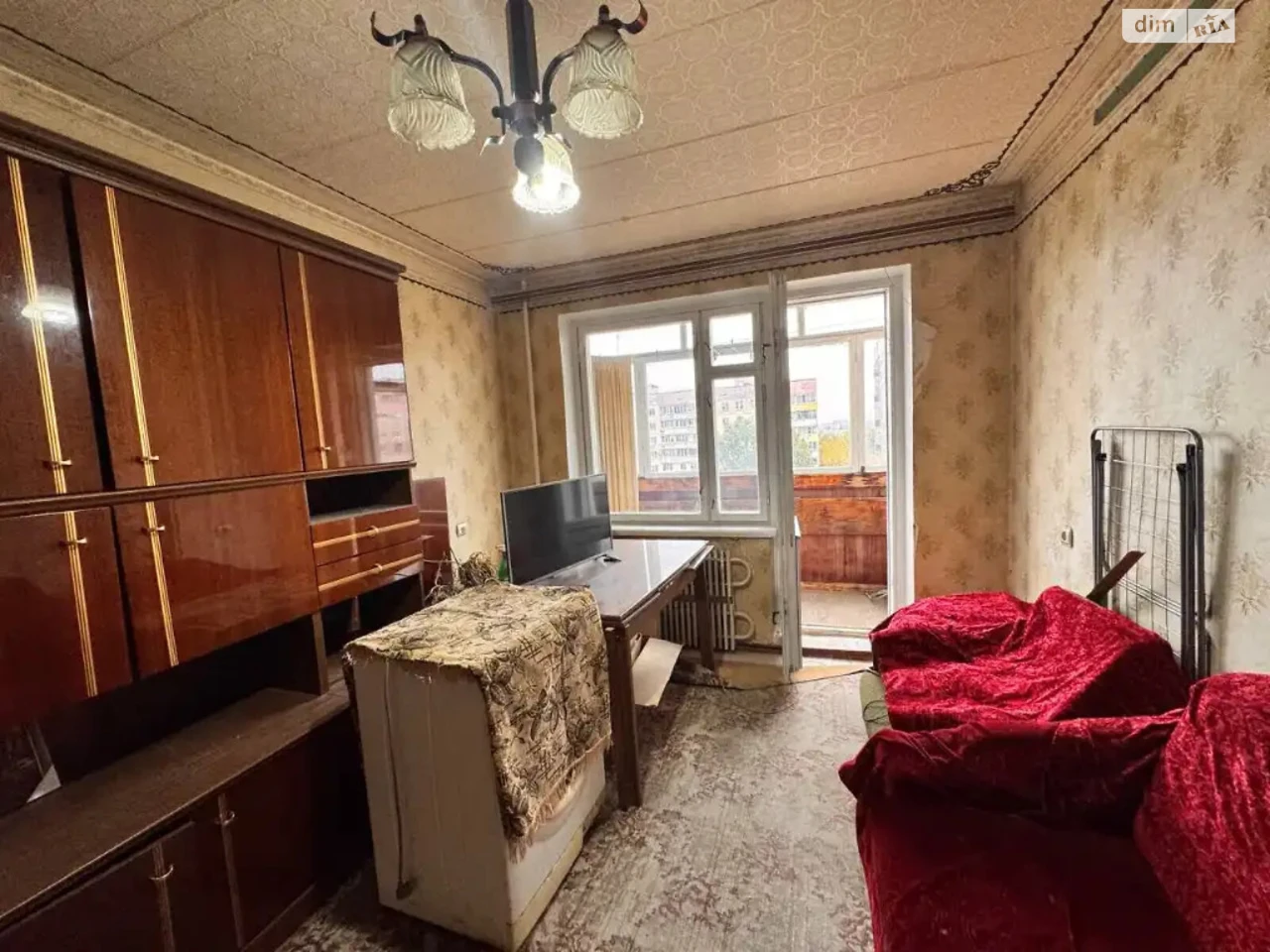 Apartment for Sale, Left Bank
