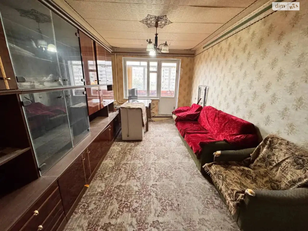 Apartment for Sale, Left Bank