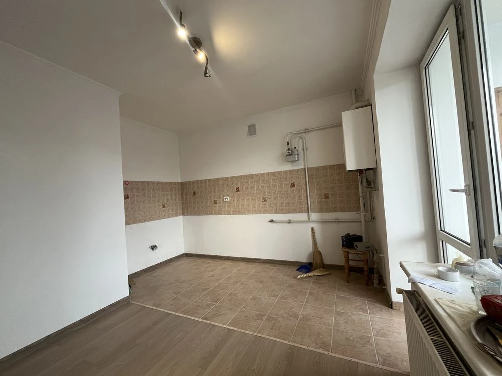 Apartment for sale in the city center, new building, individual gas heating