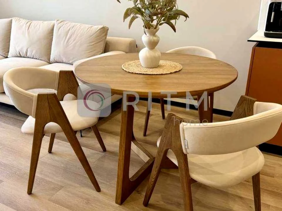 Apartment. Ivano-Frankivsk, Belvederska st.