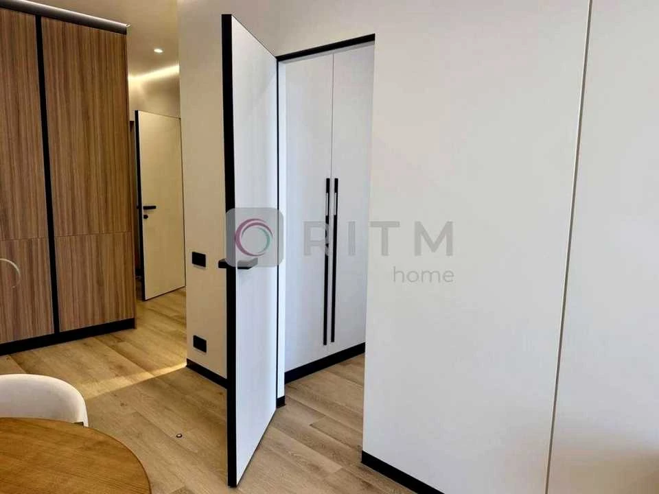 Apartment. Ivano-Frankivsk, Belvederska st.