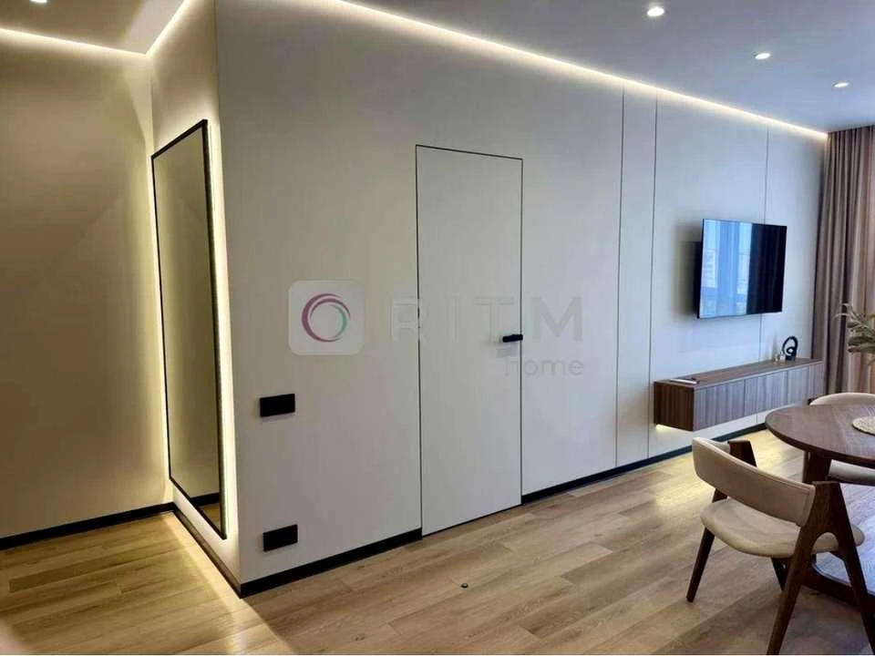 Apartment. Ivano-Frankivsk, Belvederska st.
