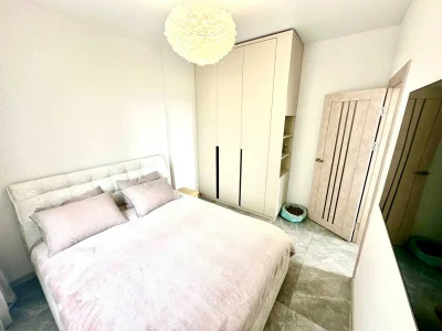 1 room apartment in a new building on Tairova with renovation. Kitchen-living room.