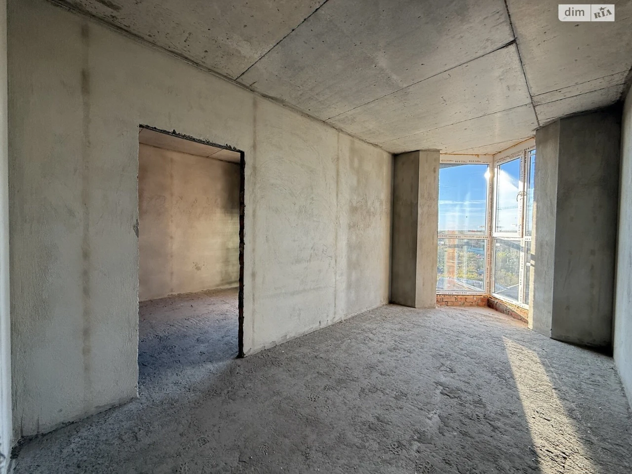 Apartment for Sale: Apartment in "Dream Lake" Residence