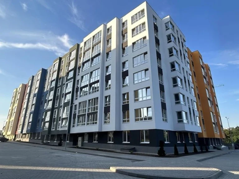For sale, 1-room new building in the center