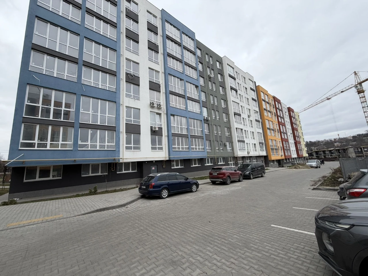 For sale, 1-room new building in the center