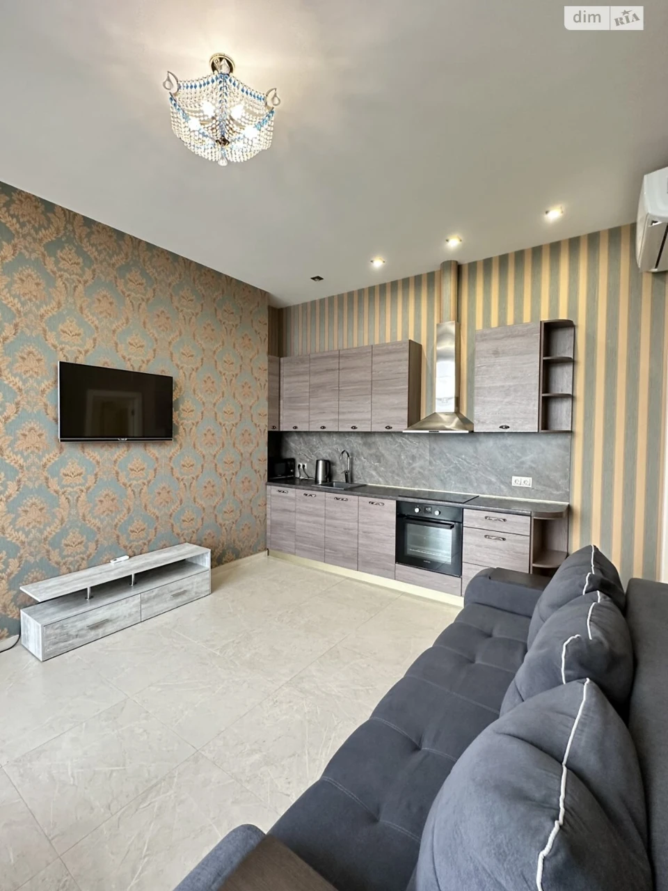 Long-Term Rental, Nagorny