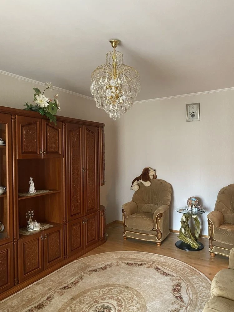 Продается трехкомнатная квартира на Оболони, Северная 48а
