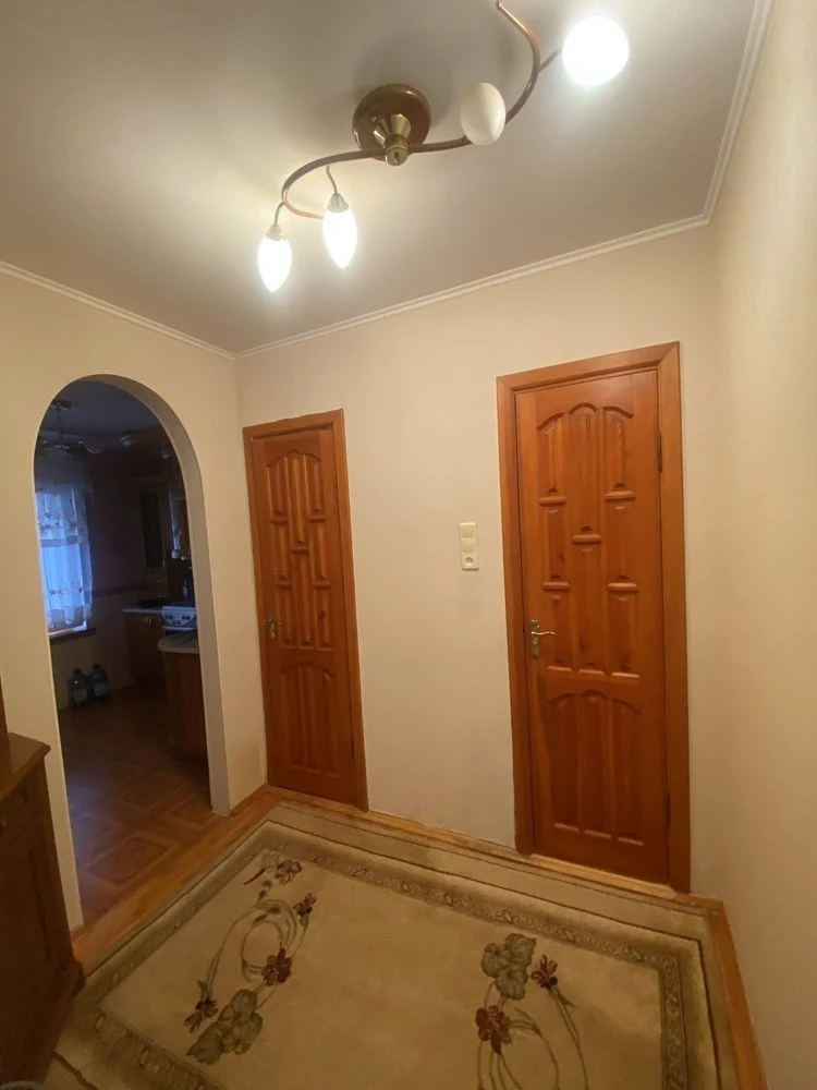 Продается трехкомнатная квартира на Оболони, Северная 48а