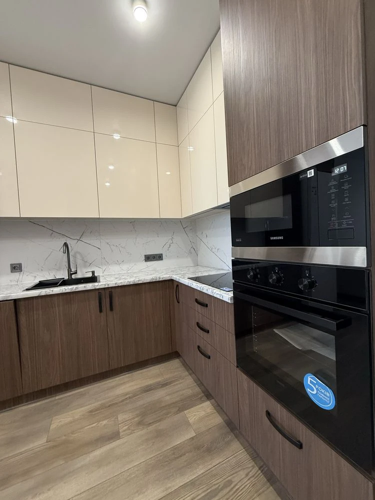Apartment for sale in Elite Park residential complex