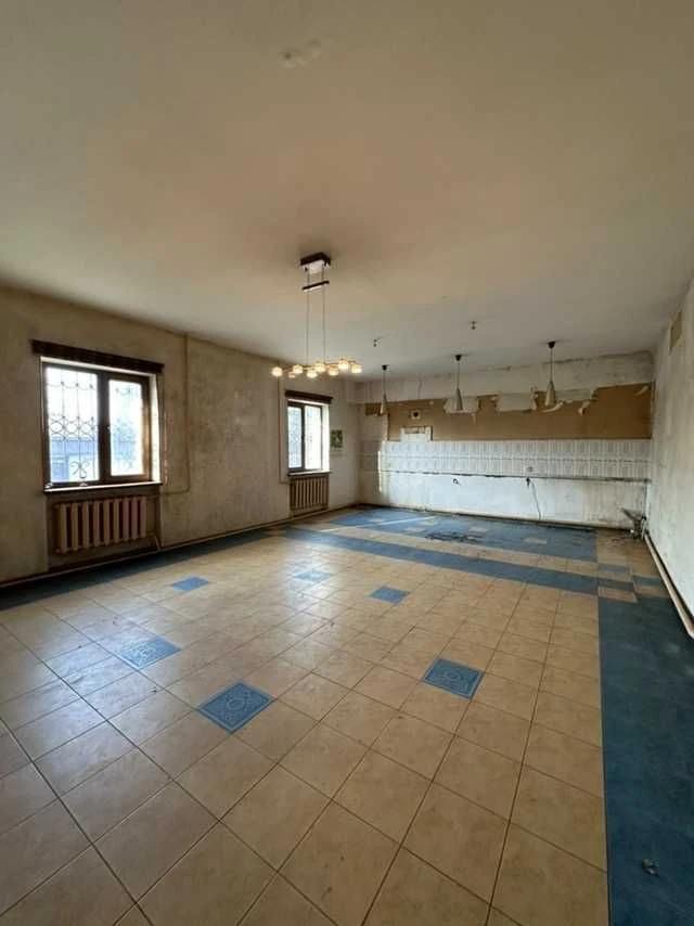 Продається великий будинок в Одесі