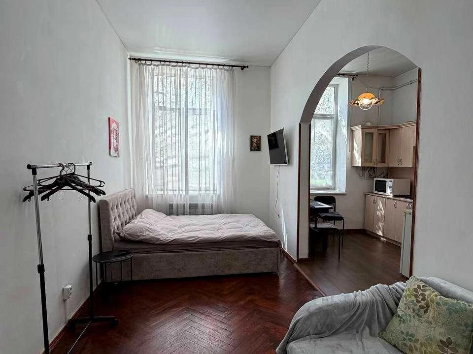 Apartment. Ivano-Frankivsk, Zalesnicha st.