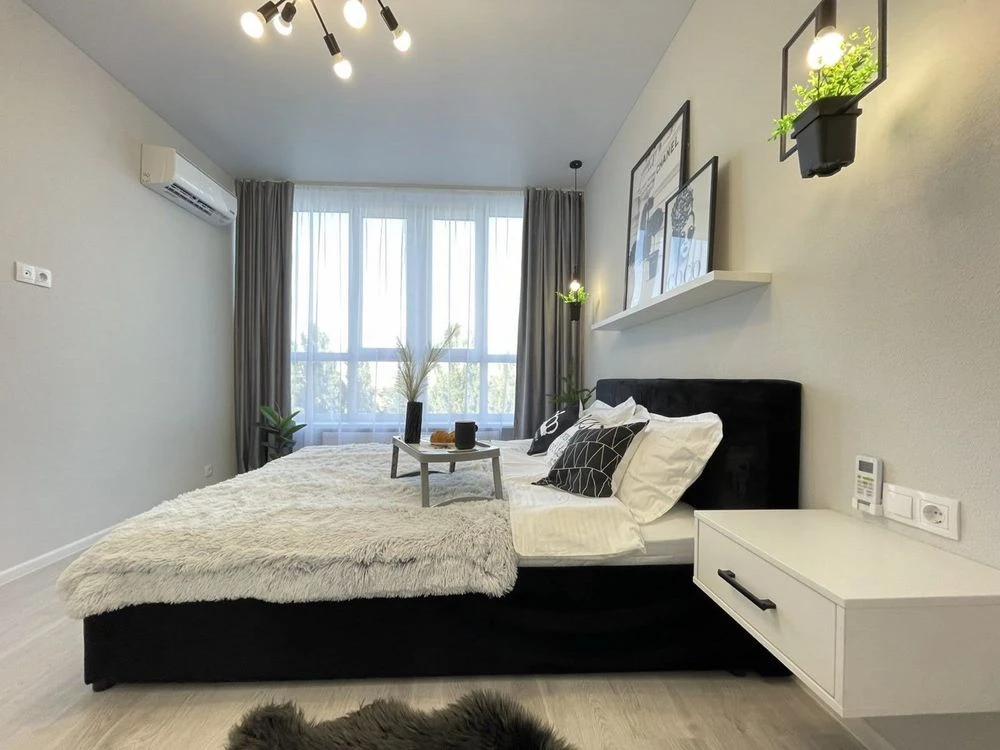 CENTRAL! 57 sq.m For sale 1 bedroom apartment on вул. Žabinskogo