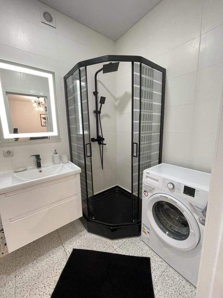 CENTRAL! 57 sq.m For sale 1 bedroom apartment on вул. Žabinskogo