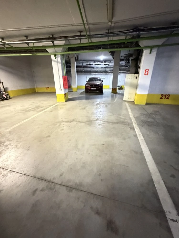 Selling parking spaces 8 st. Fountain ЖК Білий парус