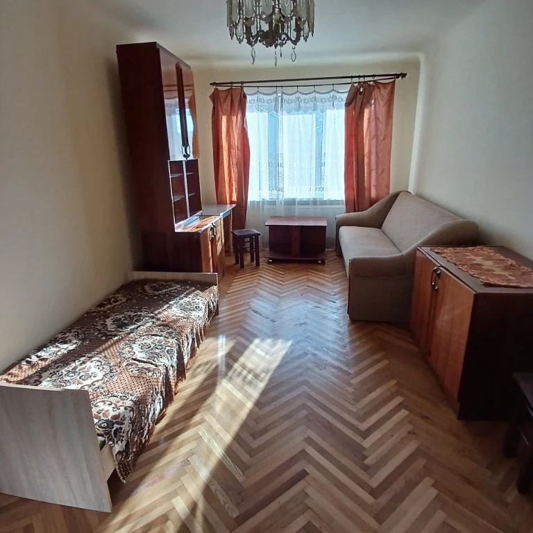 Продажа 3-кімнатної квартири, вул. Бандери