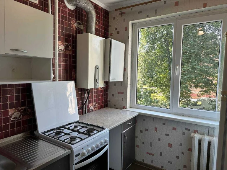 2 floors | Not a corner | Residential condition