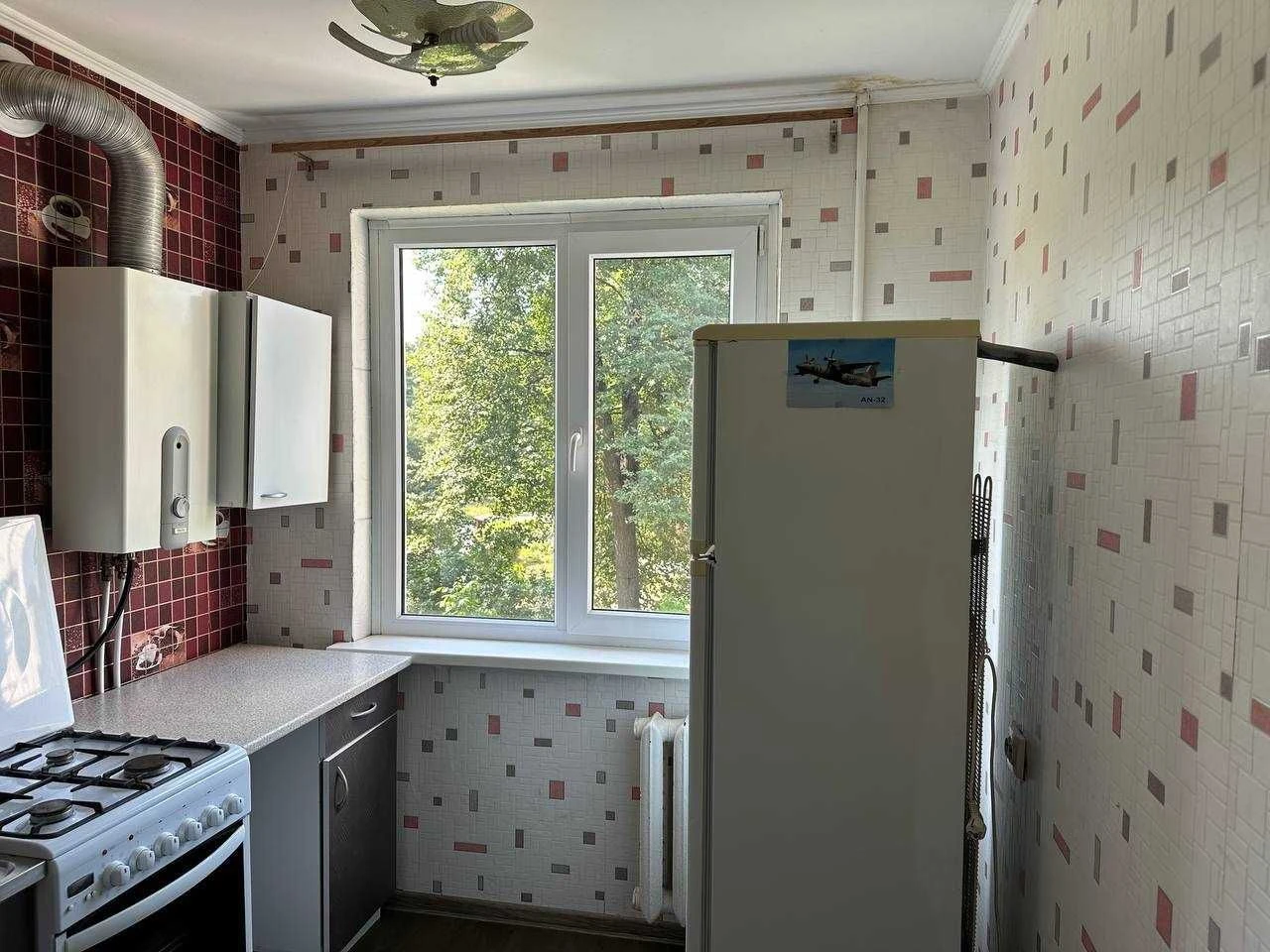 2 floors | Not a corner | Residential condition