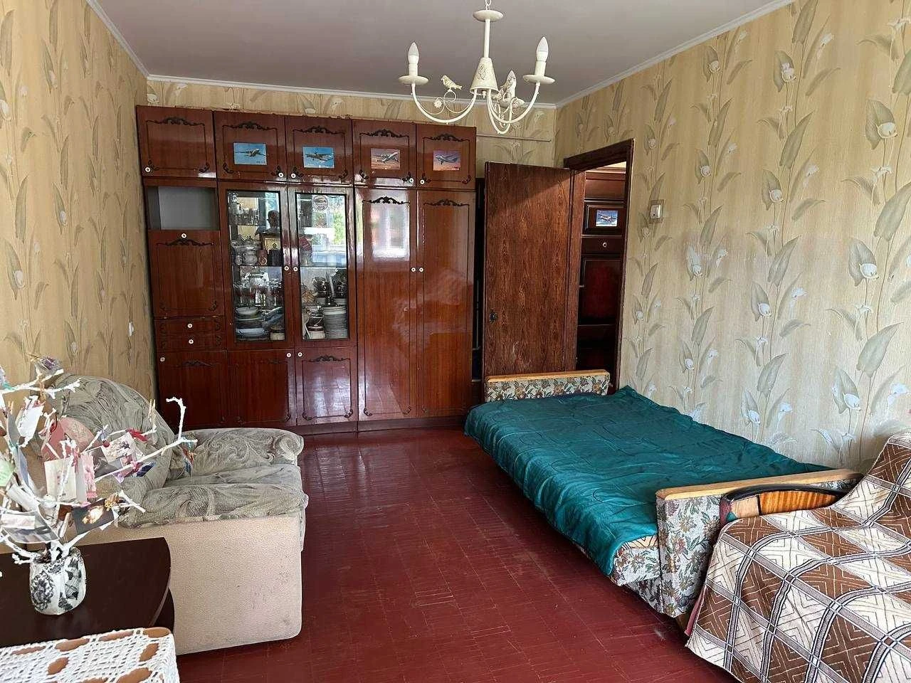 2 floors | Not a corner | Residential condition