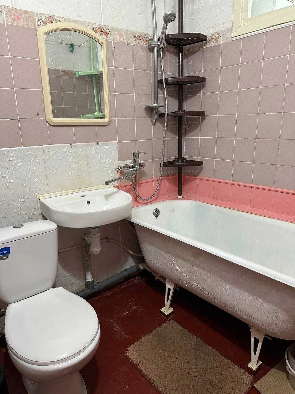 2 floors | Not a corner | Residential condition
