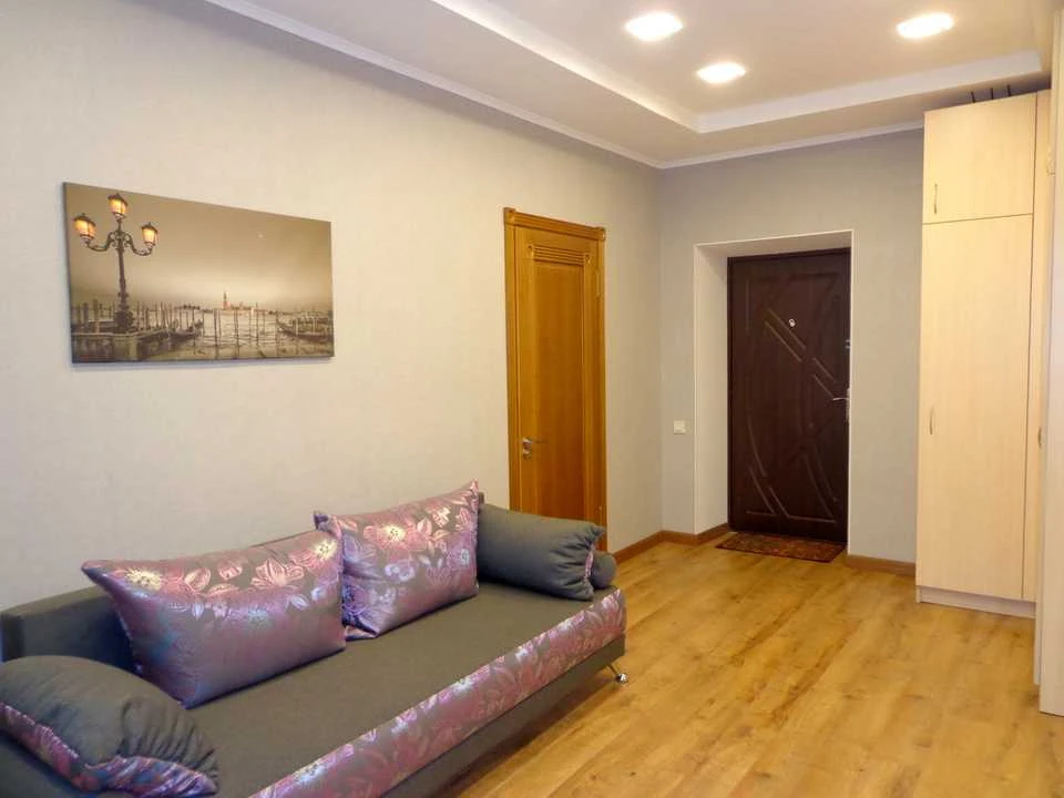Apartment. Odessa, French Boulevard.