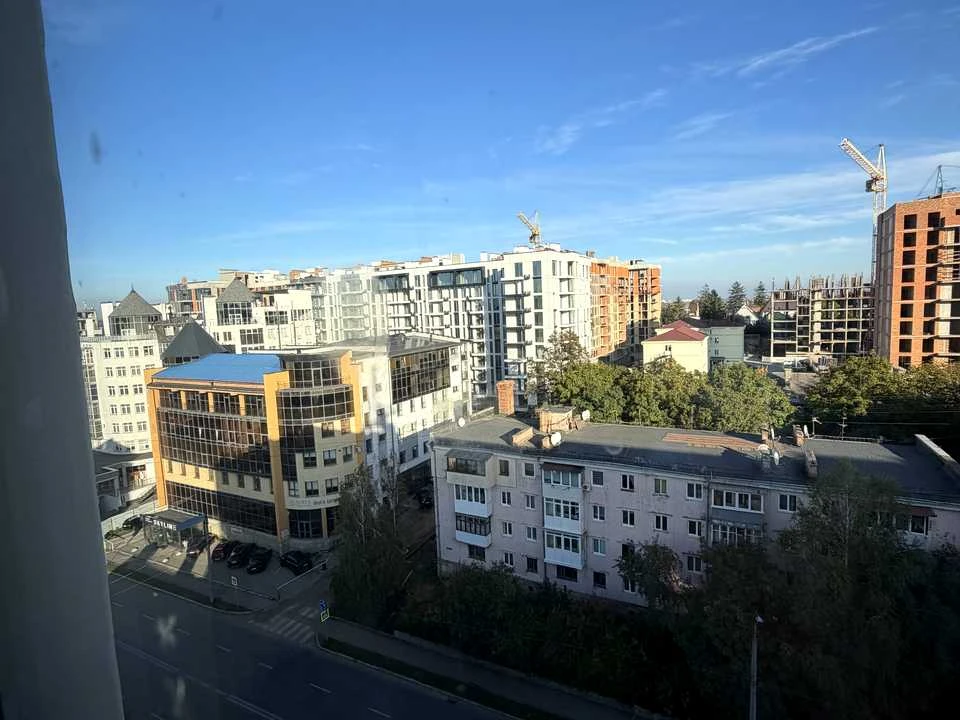 Квартира. Черновцы, улица Героев Майдана