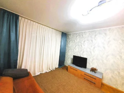 Sale of a large 2-room apartment on Vyshnjakivska, 7a
