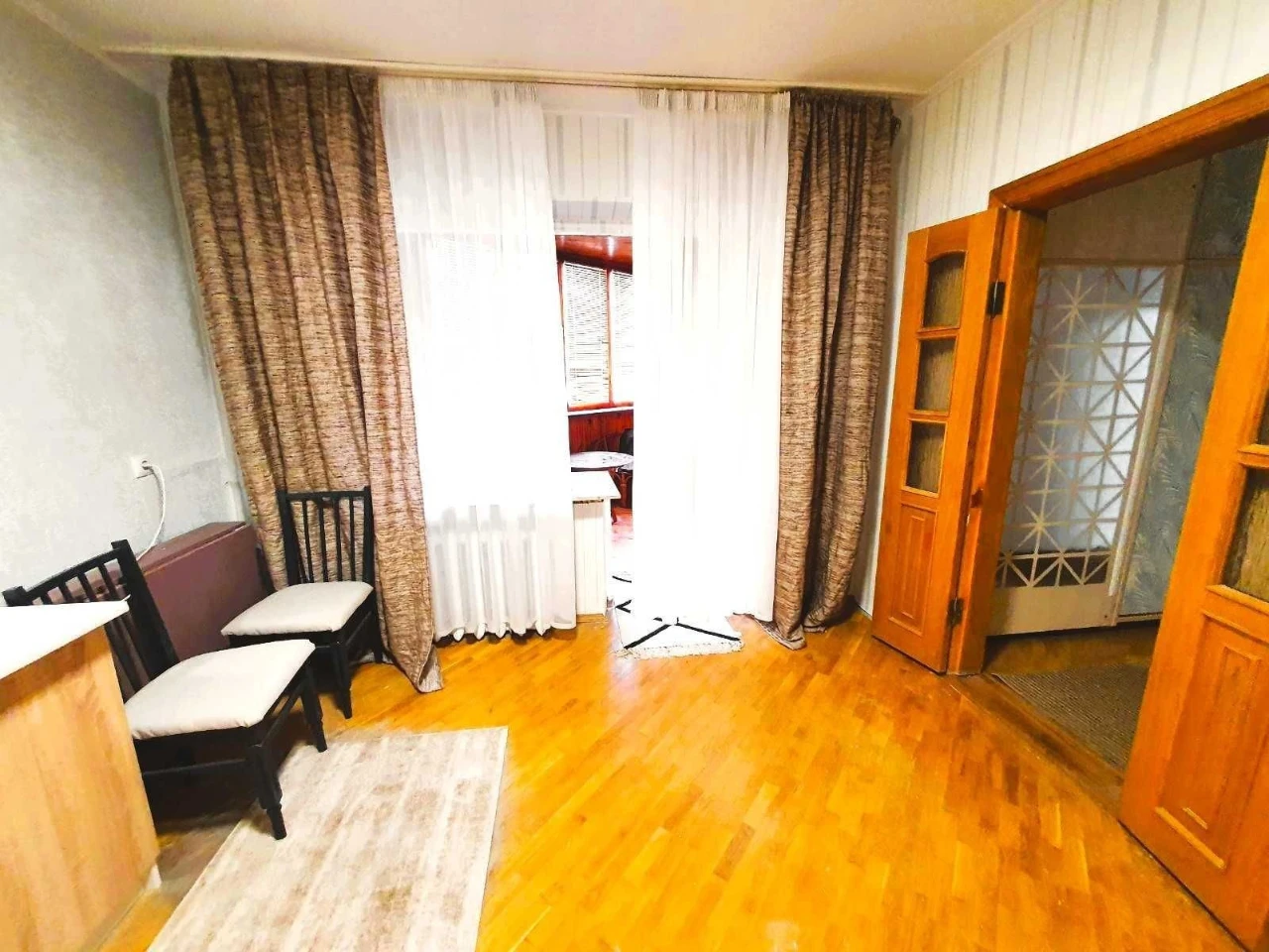 Sale of a large 2-room apartment on Vyshnjakivska, 7a
