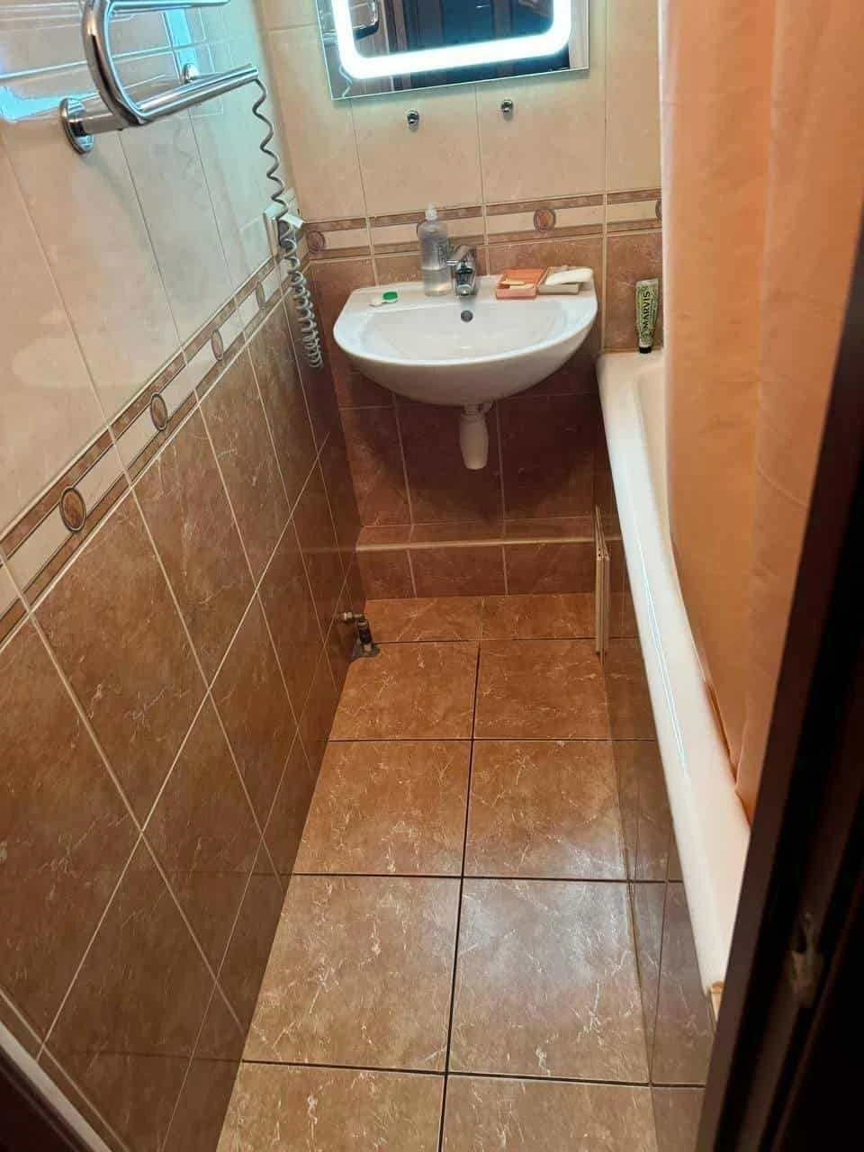 For Sale: 3-bedroom apartment at Mykola Rudenko 18