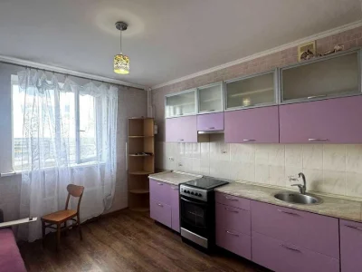 Apartment. Kharkiv, Peremohy Avenue.